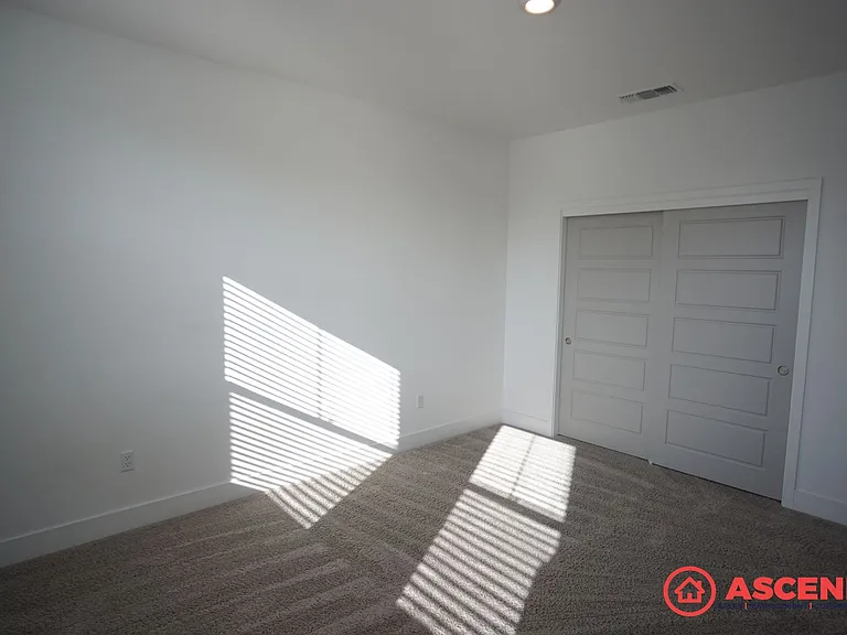 9000 Lily Crest Way — Photo 10