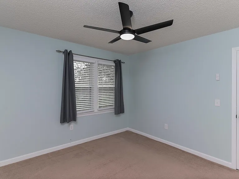 2416 Bendemeer Dr — Photo 20
