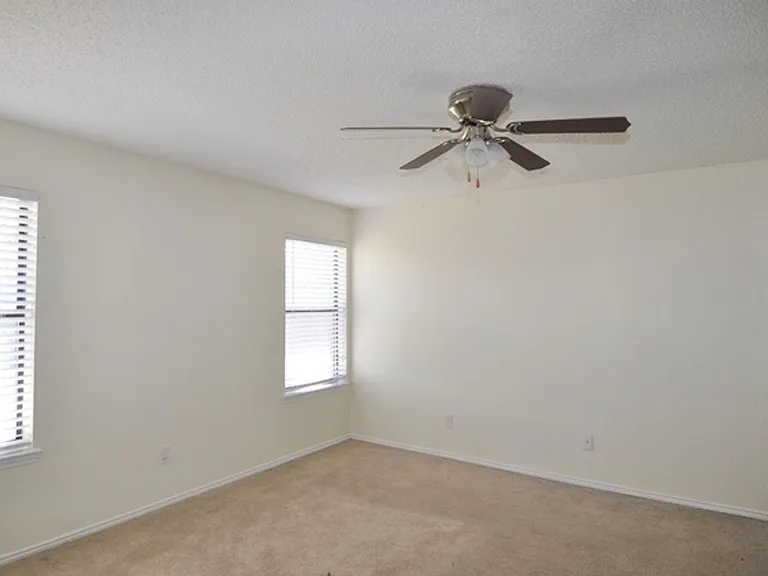 405 Blue Ridge Trl — Photo 10