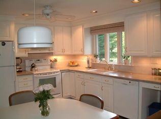 255 E Emerson Rd, Lexington, MA 02420