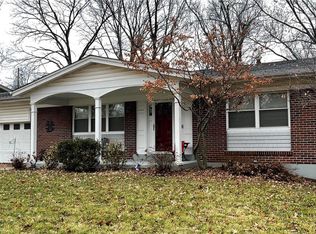 9331 Cherry Brook Ln, Saint Louis, MO