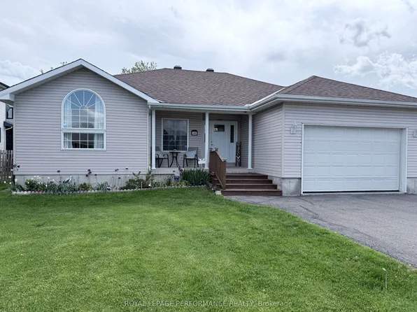 40 Lori Ln, North Dundas, ON K0C 1H0