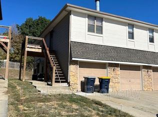 8702 NW 82nd Ter APT A, Kansas City, MO 64152