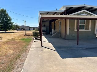 166 Holiday Rambler Dr, Whitney, TX 76692