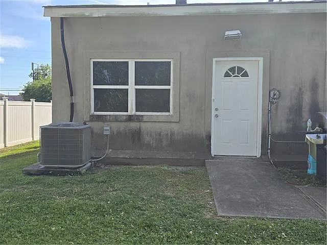 112 Saint Rose Ave #A — Photo 11