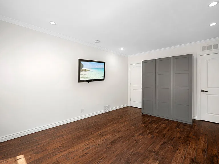 1560 Ridgeway Dr — Photo 19