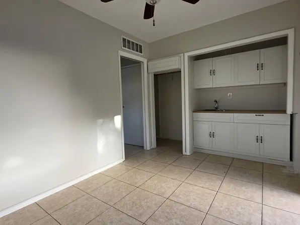 1826 Sherman St, Hollywood, FL