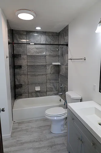 312 3rd St Photo 1