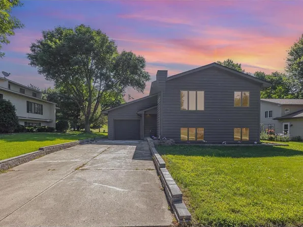 313 Aster Dr, Northfield, MN 55057