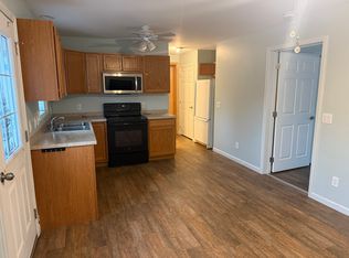 520 Westfield Rd, Russell, MA 01071