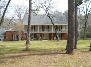 9829 Jennifer Ln, Shreveport, LA 71106