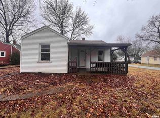 919 W Sycamore St, Carbondale, IL 62901