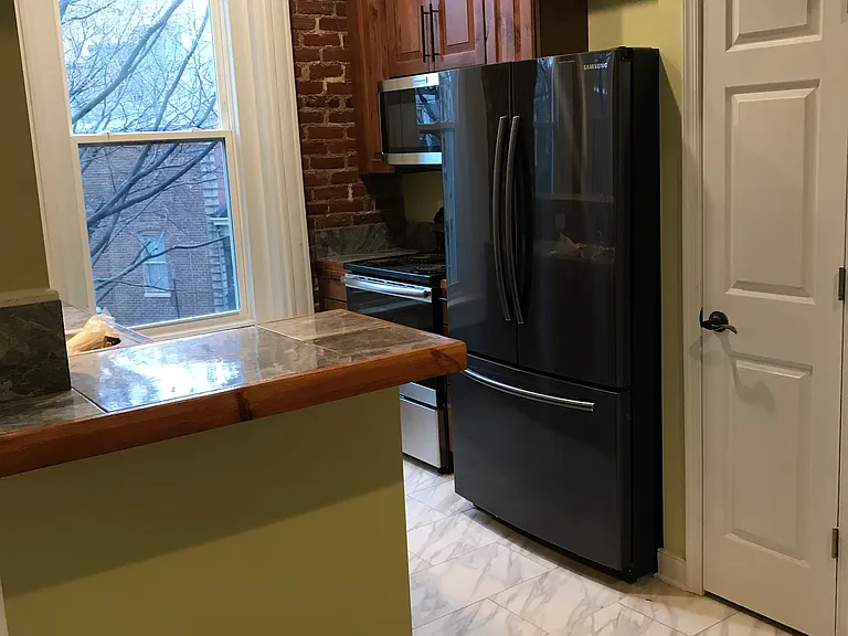 1012 Park Ave #3 — Photo 5