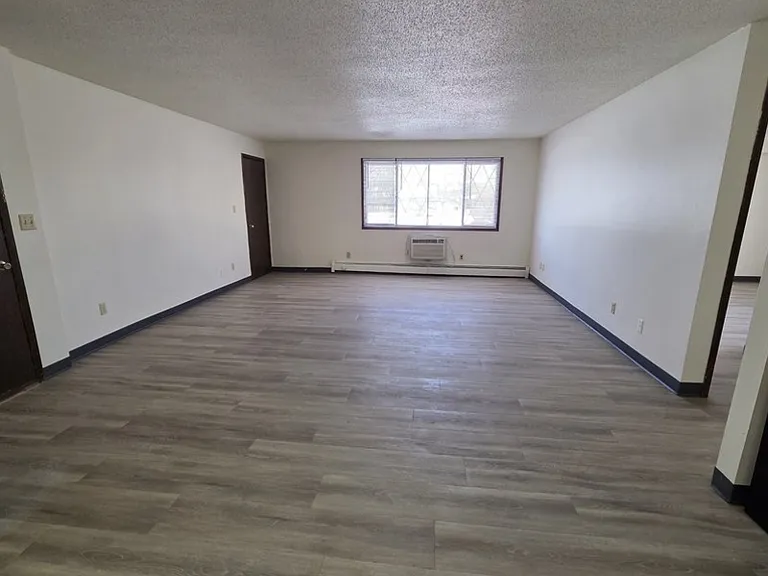 187 S National Ave #11 — Photo 21