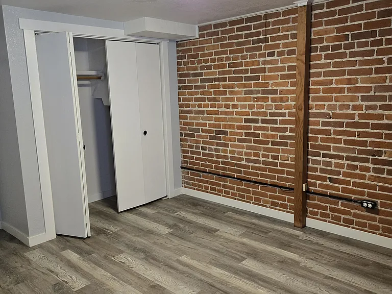 109 N Kimball Ave #K — Photo 8