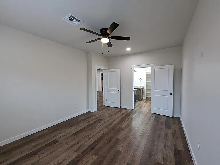 819 E Finley Ridge Dr — Photo 10