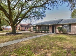 802 Fleetwood St, Baytown, TX 77520