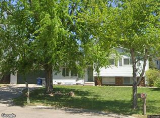 418 Birch Ln, Moorhead, MN 56560