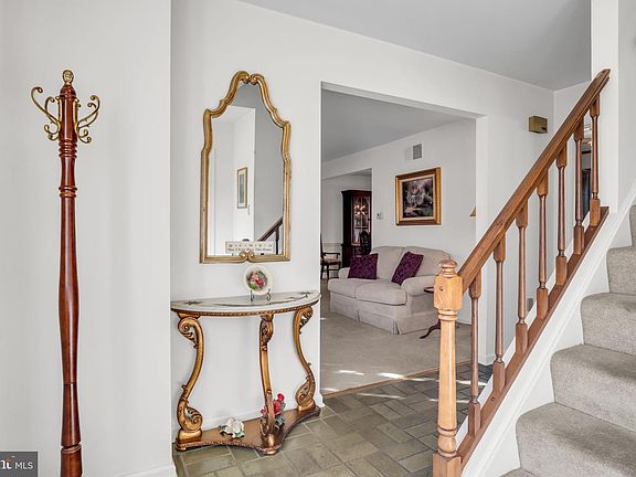 3rd image of 4098 W Tilden Rd