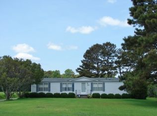303 Waters Rd, Jacksonville, NC 28546