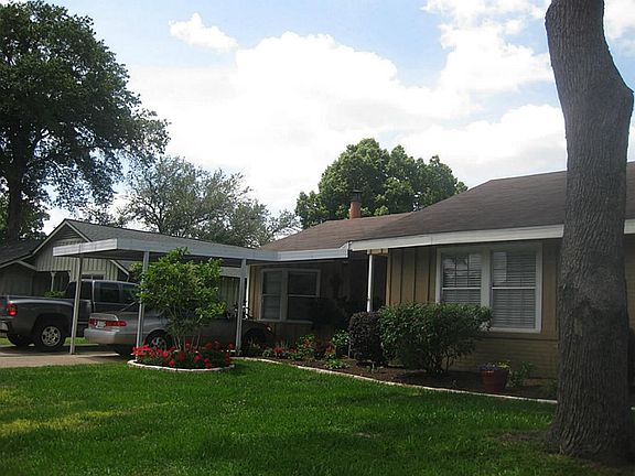 2nd image of 4410 Marlborough Dr