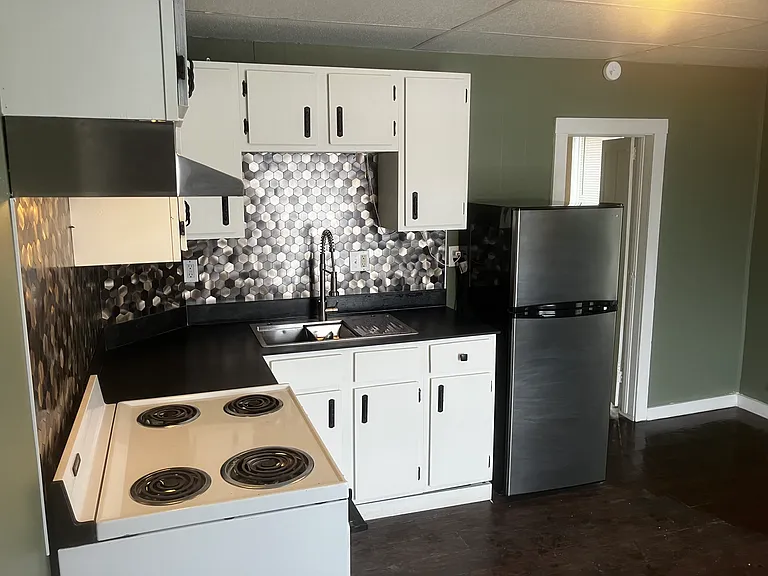 407 W Boston St #1 — Photo 4