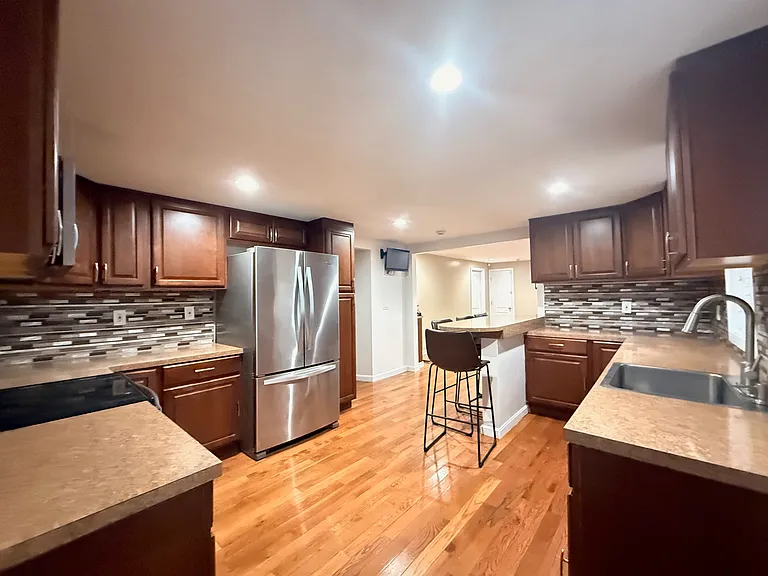 7 Southbridge Street Ct — Photo 7