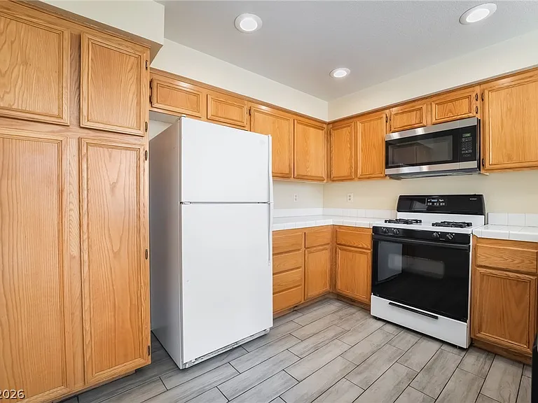5155 W Tropicana Ave #1095 — Photo 12