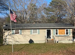 26 North St, Plainfield, CT 06374