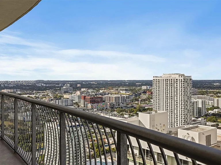 1750 N Bayshore Dr #3605 — Photo 13