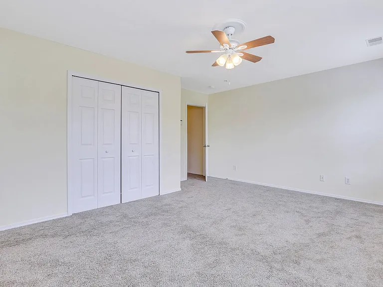 51 Fairgreen St — Photo 17