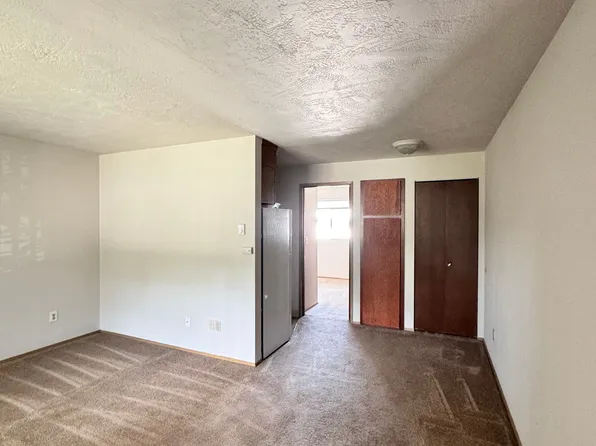 14346 32nd Ave NE APT 7, Seattle, WA 98125