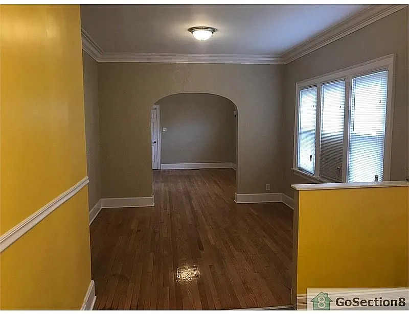 11 156th St photo 1