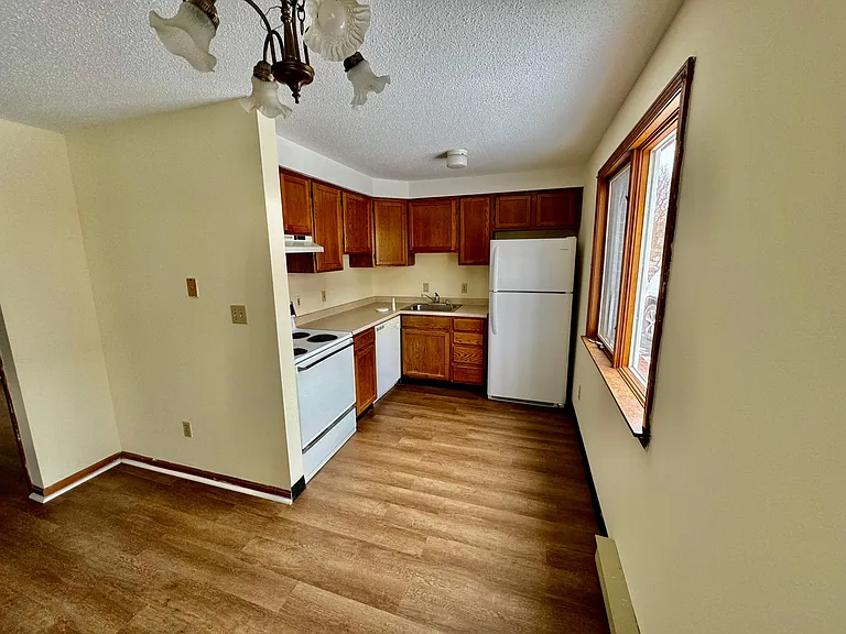 291 Franklin St #A3 — Photo 5
