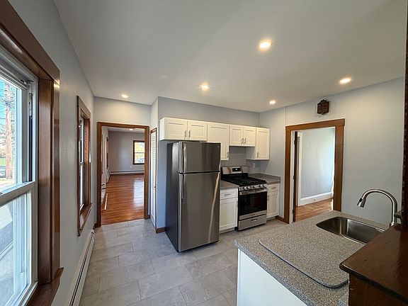 3rd image of 117 Merrymount Rd #1