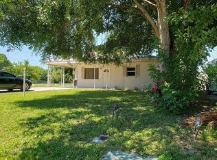 3305 Yorktown St, Sarasota, FL 34231