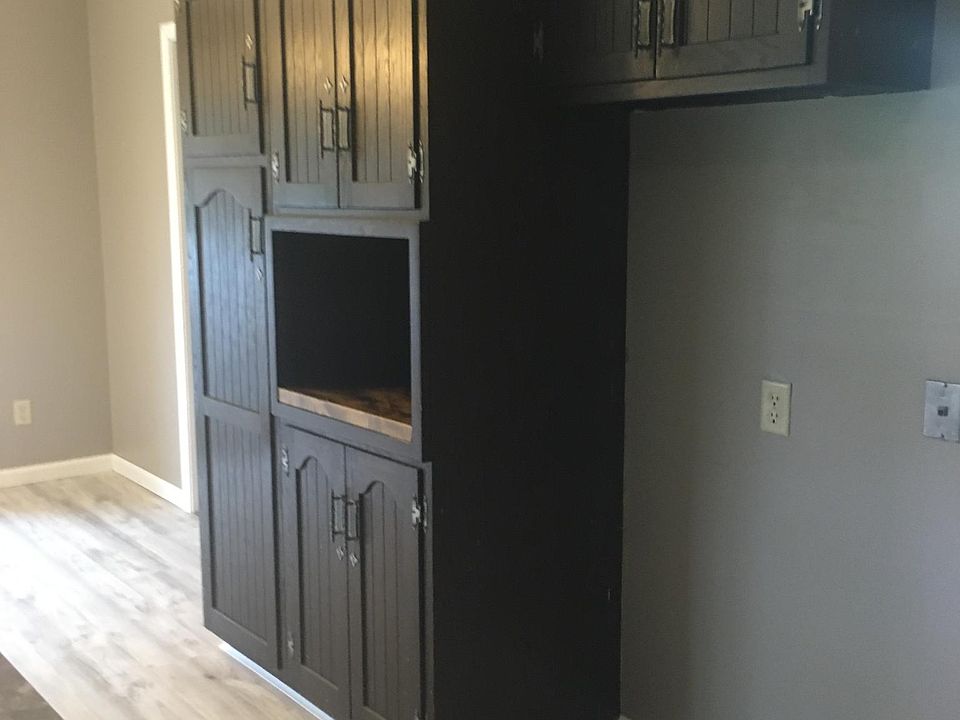 Spacious kitchen