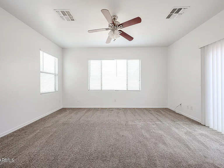 41298 W Parkhill Dr — Photo 21