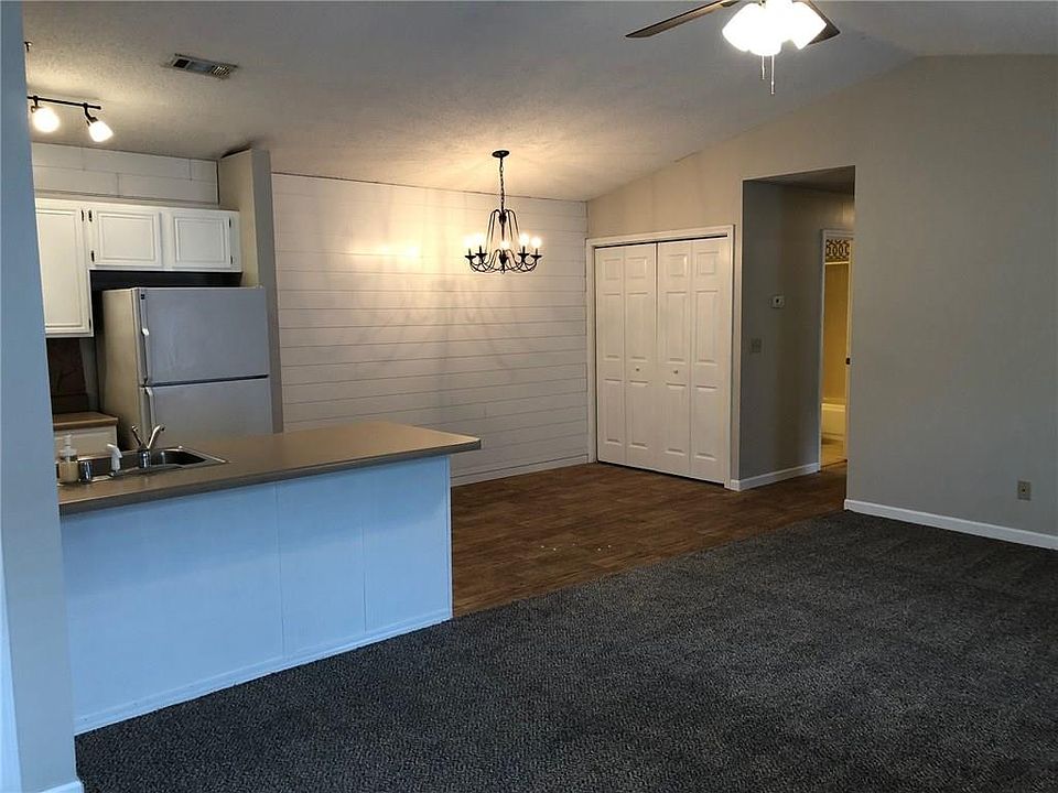1st image of 2028 N Leverett Ave Unit 1B