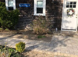 44 Nearmeadows Rd, West Yarmouth, MA 02673