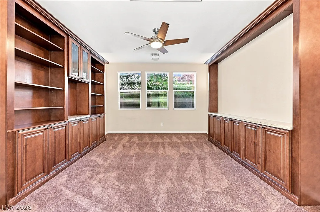 3 bed, 2.5 bath, 2470 sqft, $3,000 — Photo 4