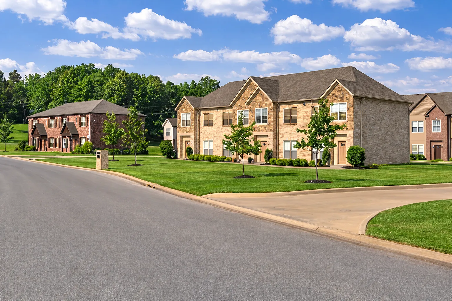 Savannah Hills, LLC - 170 — Photo 1