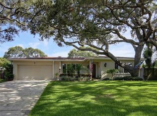 14423 Tanglewood Dr, Largo, FL 33774