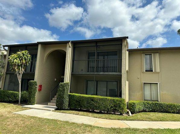726 Sunny Pine Way APT B2