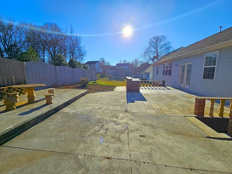 7 Bushberry Way — Photo 37