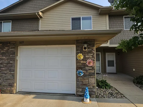 1619 Nicklaus Dr, Aberdeen, SD 57401