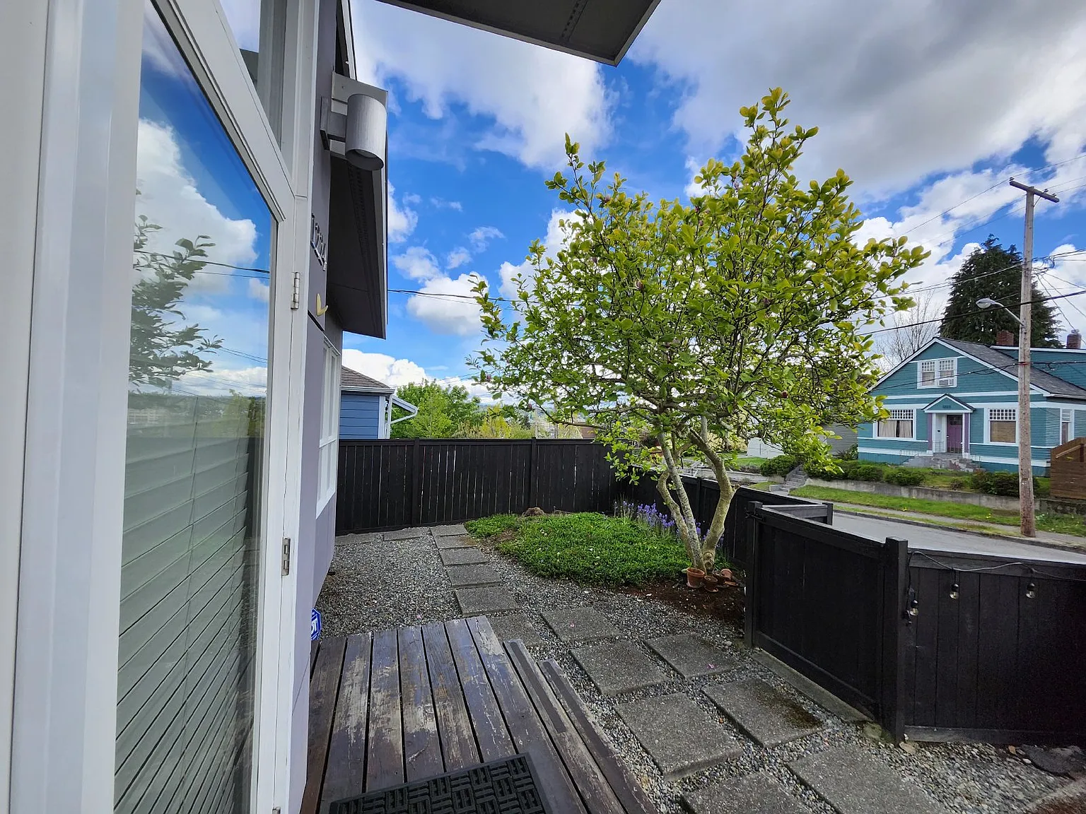 3 bed, 2.0 bath, 1510 sqft, $2,295 — Photo 4