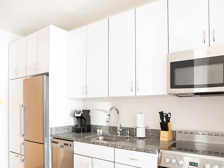 1642 N Water St #618 — Photo 9
