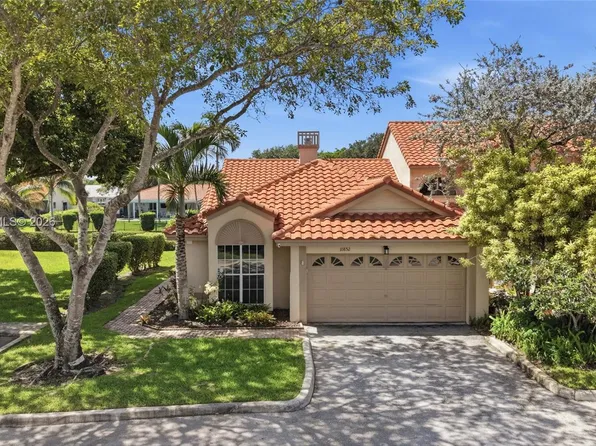 10852 Cypress Glen Dr, Pompano Beach, FL 33071