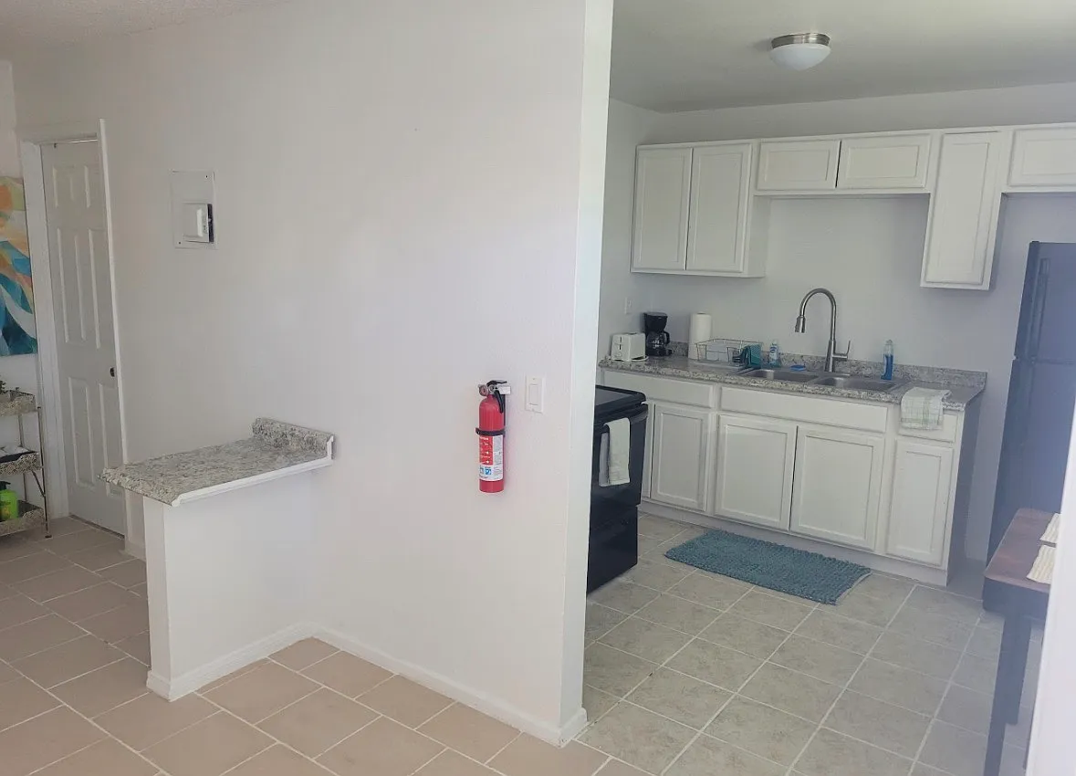 1 bed, 1000 sqft, $1,000 — Photo 2